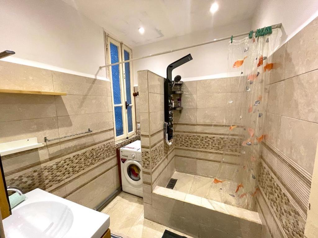 Appartement Dans Immeuble Haussmanien Algiers Zewnętrze zdjęcie