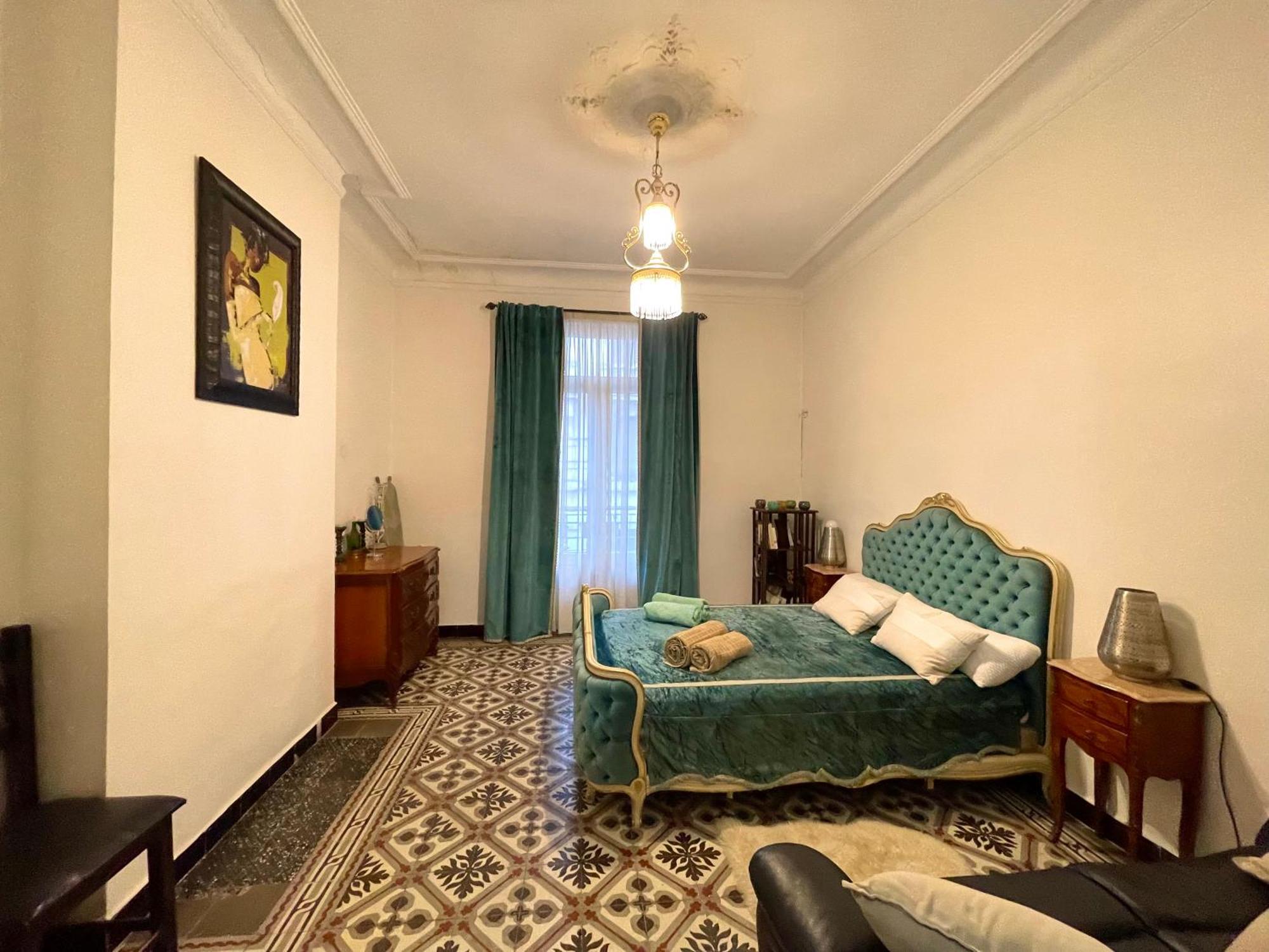 Appartement Dans Immeuble Haussmanien Algiers Zewnętrze zdjęcie